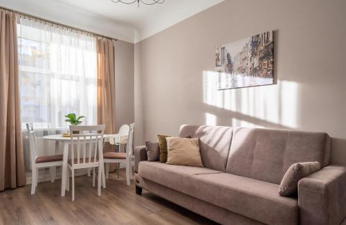 Grizinkalns Apartment | Stylish Latvian Classic 1-Bedroom Apartment Near City Center, Parks & Public Transport Links