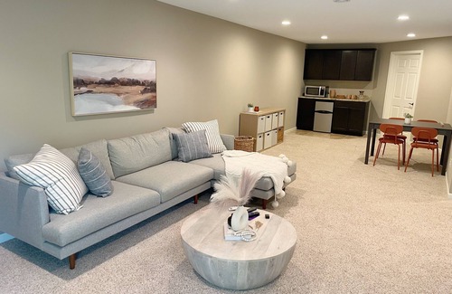 Plymouth House | Stylish, Lux, Newly Renovated Private Entire Level w/outdoor spacen