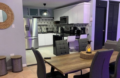 La Pared Condo | Stylish Luxe Condo-Steps to Beach w-3B/3B+4 Beds+Game Room