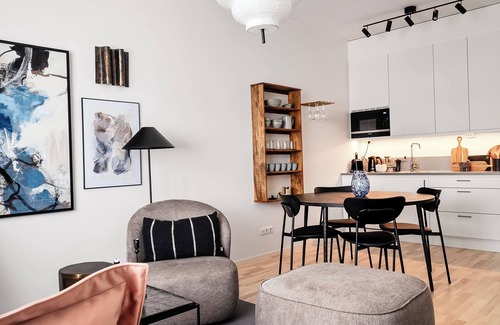 Liljeholmen - Hagersten Apartment | Stylish Luxe home by the water