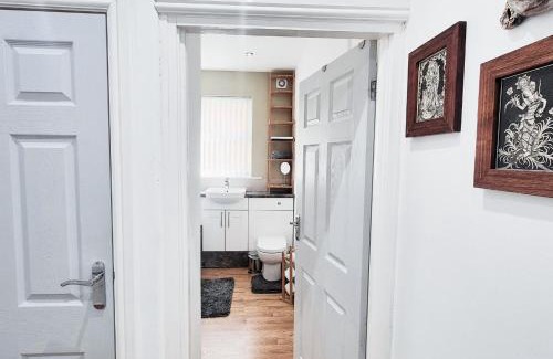 Nottingham Apartment | Stylish & Modern 2BR Flat nr Nottingham City Centre