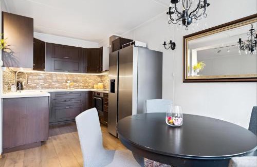 Trondheim Apartment | Stylish & Modern Apartment, in Centre, Free Parking spot !
