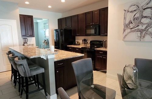 Apopka House | Stylish Modern Home in Quiet Neighborhood!