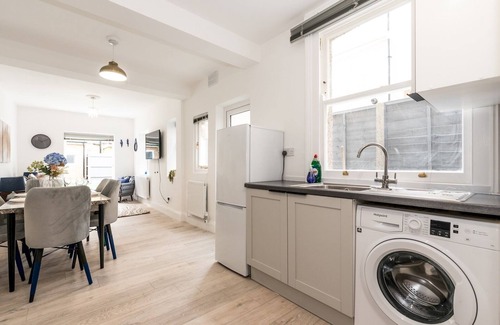 Abbey House | Stylish newly renovated large home with garden | Pass The Keys