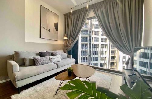 Shah Alam Apartment | Stylish Nordic Suite, Pool View, GEO Bukit Rimau, Kota Kemuning