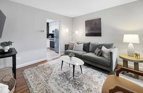 Potomac West House | Stylish Old Town, Alexandria Rowhome/Walk to King Street Metro/Free Parking!