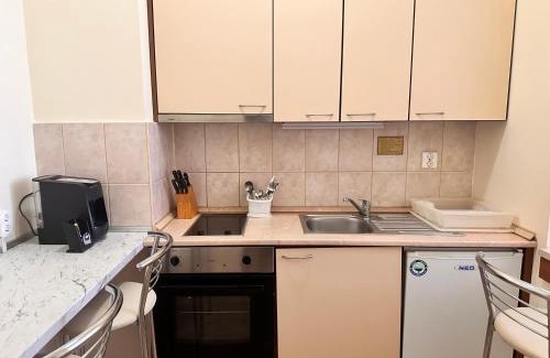 Borovets Apartment | Stylish one bedroomed apartment 112 in main Flora building