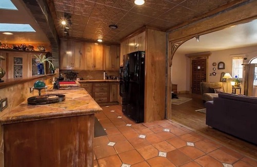 Reno House | Stylish & Quiet 2BR, 2BA Eclectic Home in the Heart of Reno – Pet Friendly!