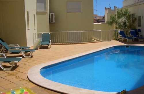 Carvoeiro Apartment | Stylish retreat near beachncentre + pool