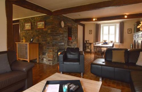 Sourbrodt House | Stylish Stay in Sourbrodt