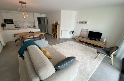 Duinbergen Apartment | Stylish Stay Near Knokke