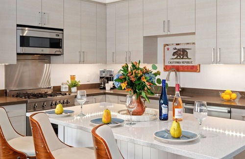 Santa Barbara Apartment | Stylish Studio Apartment in the Heart of Downtown Santa Barbara!