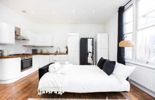 Fulham Broadway House | Stylish Studio Apartment In Fulham