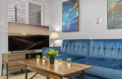 Clarksville Apartment | Stylish Studio Downtown Evonify