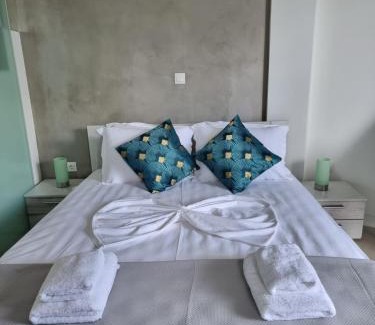Glyfada Apartment | Stylish studio in Glyfada