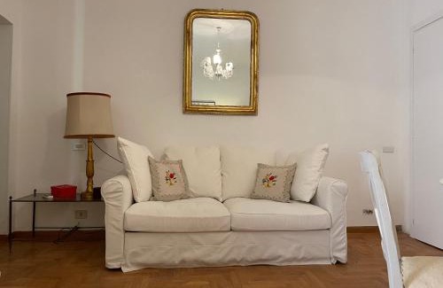 Salario Apartment | Stylish Studio in Roman Building