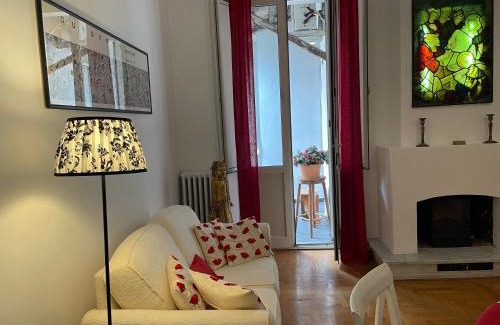 Salario Apartment | Stylish Studio in Roman Building