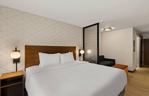 Newnan Hotel | Stylish Suite w/Kitchenware Near Greenville Street Park – Perfect for Exploring