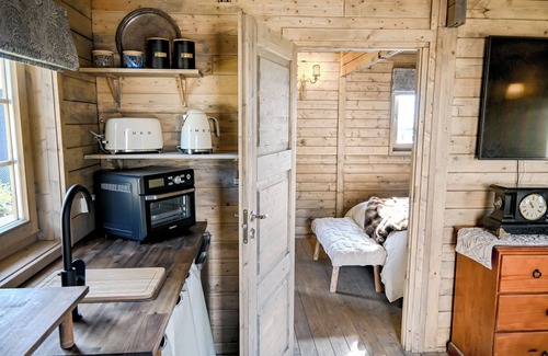 Moss Vale Cabin | Stylish Tiny Home With Fire Pit - Central Moss Vale