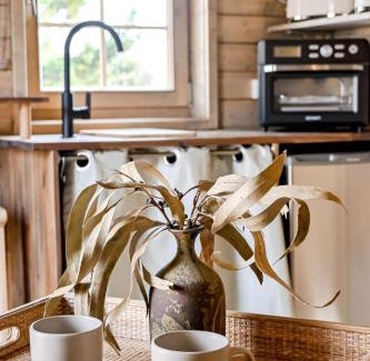 Moss Vale House | Stylish Tiny Home with Fire Pit in Moss Vale