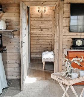 Moss Vale House | Stylish Tiny Home with Fire Pit in Moss Vale