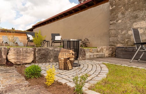 Rauhenebrach Condo | Stylish vacation apartment -Darre- in the old brewery