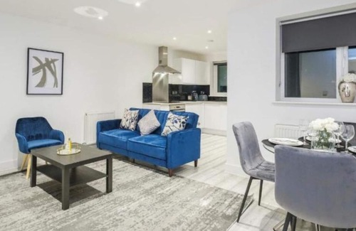 Southend-on-Sea Apartment | Stylish & Vibrant 1BR City Centre Nr High St & Southend Beach by Luxiety Stays