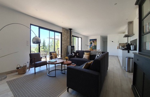 Beaufort Villa | Stylish villa in Beaufort with private pool