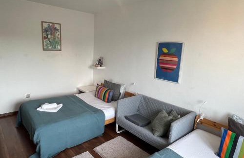 Modling Apartment | Stylish Youthful Condo in the Heart of Mödling, Fiatalos Boldog Otthon Mödling Szivében