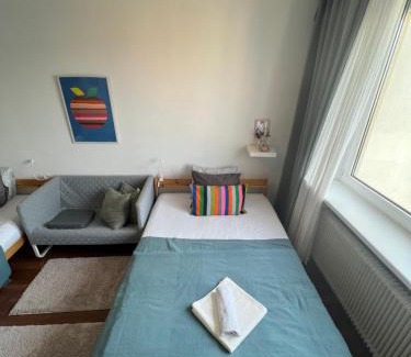 Modling Apartment | Stylish Youthful Condo in the Heart of Mödling, Fiatalos Boldog Otthon Mödling Szivében