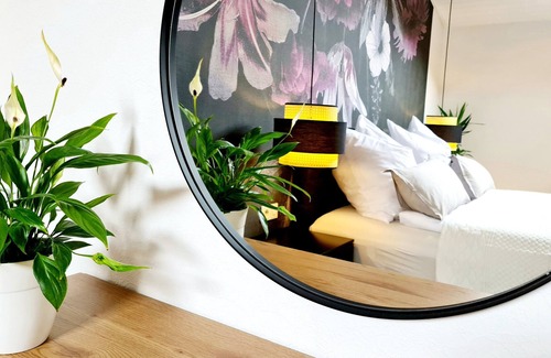 Michelstadt Apartment | Stylishly Designed Apartment: Comfort and Elegance for 6 Guests