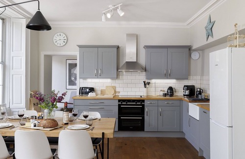 Chipping Norton Apartment | Stylishly presented holiday apartment in the Cotswolds - Molls Yard