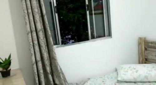 Bairro da Enseada House | Suíte 6 com piscina e wi-fi em Caraguatatuba