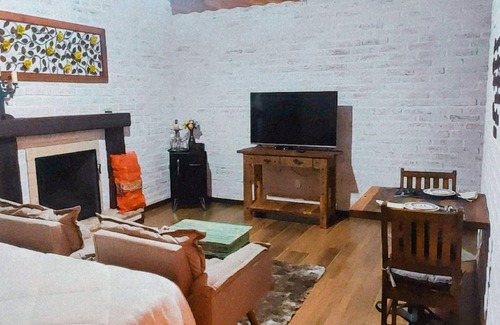 Monte Verde Ski Chalet | Suíte Com Hidromassagem