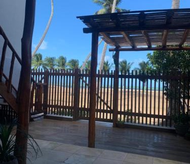 Japaratinga House | Suíte frente mar com cozinha e quintal pés na areia