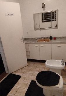 Campinas House | Suíte luxo com sacada mobiliada Q2