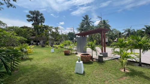 Thong Chai Resort | Suan Bankrut Beach Resort