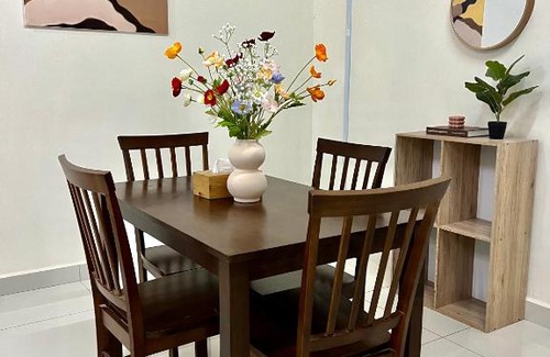 Asam Kumbang House | SuaTamu Homestay One Aircond