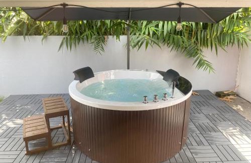 Subang Jaya House | Subang New SemiD near Sunway Lagoon up to 16pax