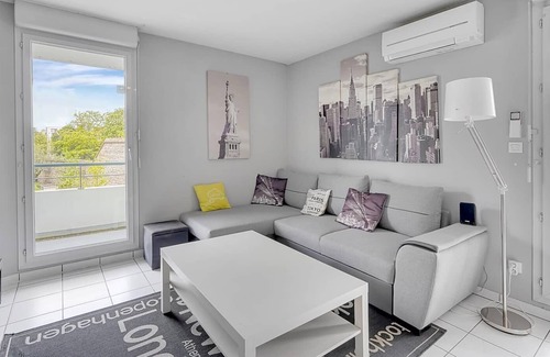 Saint - Michel Apartment | Sublime 64m² With 2 Balconies For 6 In Toulouse