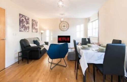 Derby Apartment | Sublime Stays Parliament 2-Bed Apartment