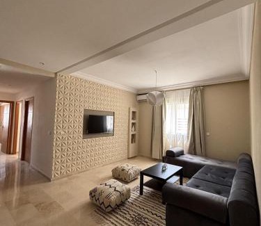 La Nouvelle Ville Ibn Batouta Apartment | Sublime T3 bord de mer avec piscine & Balcon I Proche Aéroport