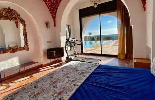 Bardo Villa | Sublime villa pieds dans l eau a Hergla