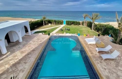Bardo Villa | Sublime villa pieds dans l eau a Hergla