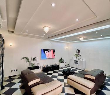 Littoral Department Villa | Sublime villa privée de 5 chambres à 1km de la Plage