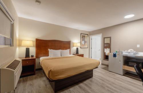 Cortez Hotel | Suburban Studios near Mesa Verde