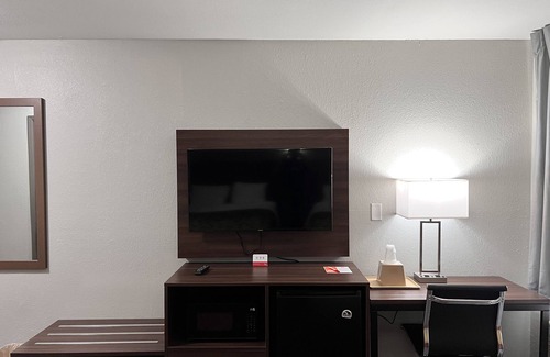 Portage Hotel | Suburban Studios Portage