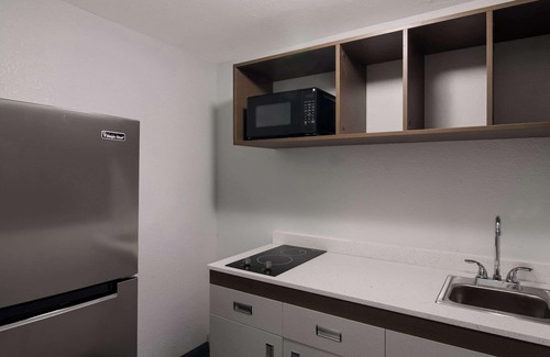 Portage Hotel | Suburban Studios Portage