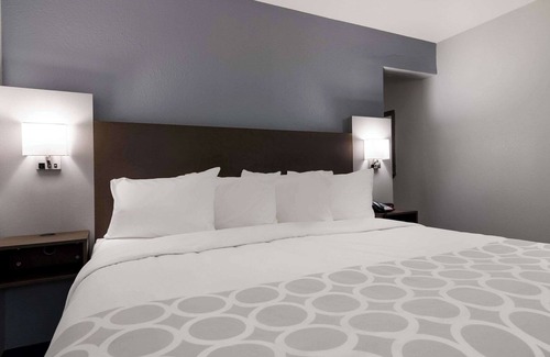 Portage Hotel | Suburban Studios Portage