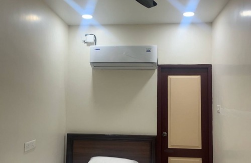 Pallavaram Hotel | SUDHA GRAND